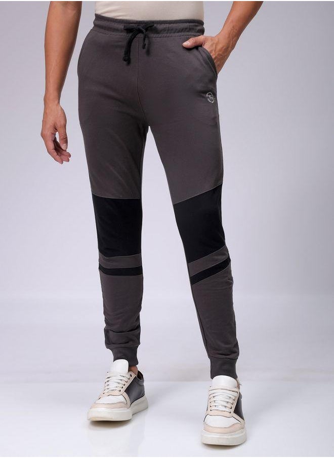 Men Slim Fit Solid Mid-Rise Stretchable Knitted Jogger Trousers