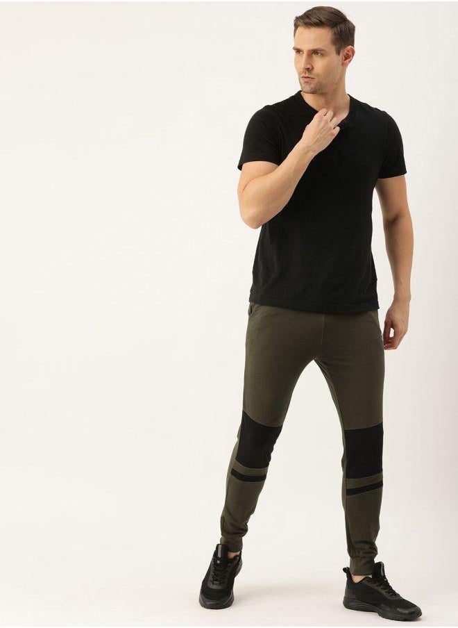 Men Slim Fit Solid Mid-Rise Stretchable Knitted Jogger Trousers
