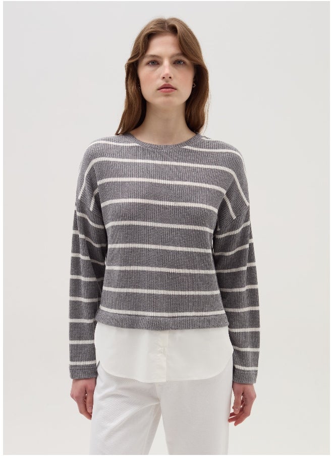 Long-sleeved T-shirt with micro waffle weave