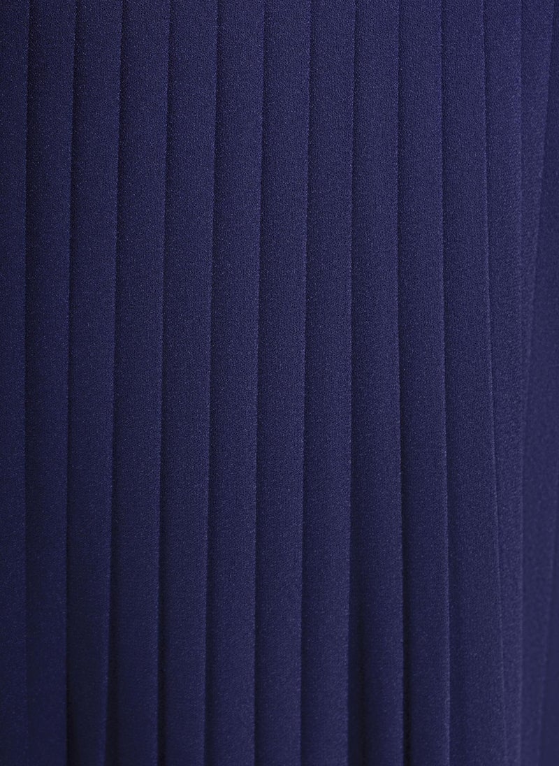 Midi dress with pleated details and bow