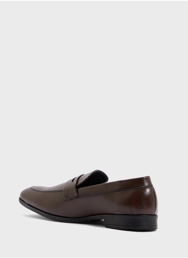 Saddle Detail Classic Formal Slip Ons