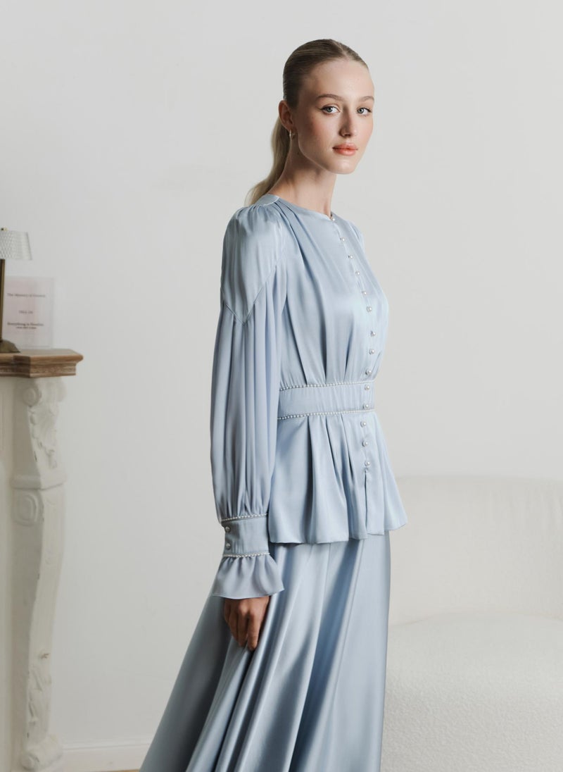 Maxi dress with puff sleeves and pearl decoration
