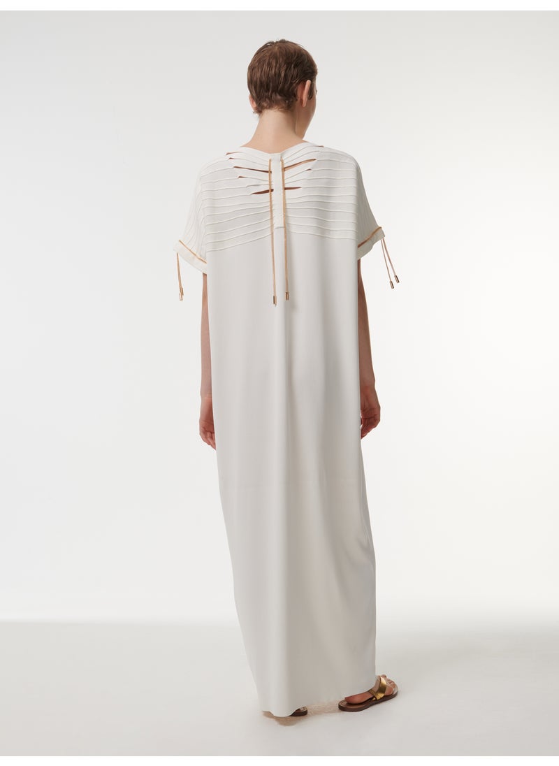 Cut-Out Neck Knit Kaftan