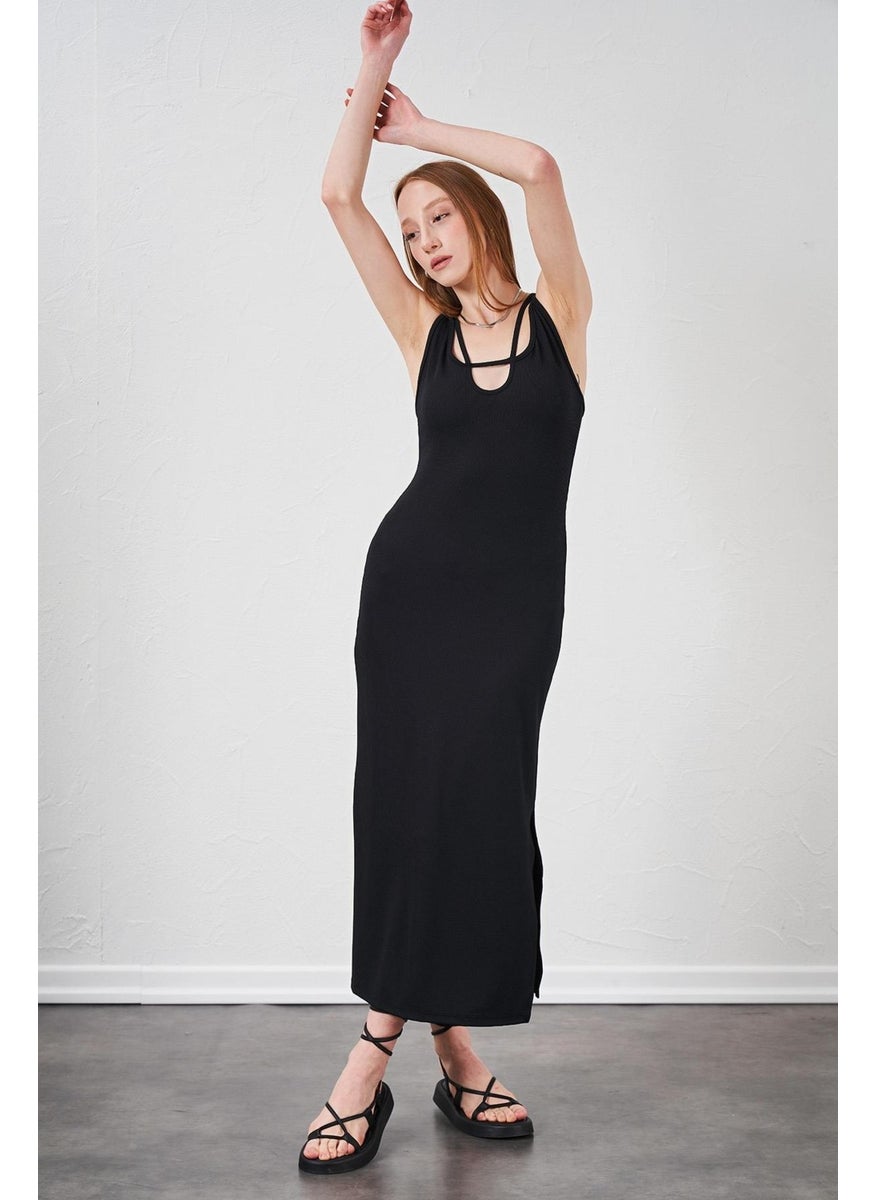 Women's Black Double Lined Wrinkled Fabric Dress