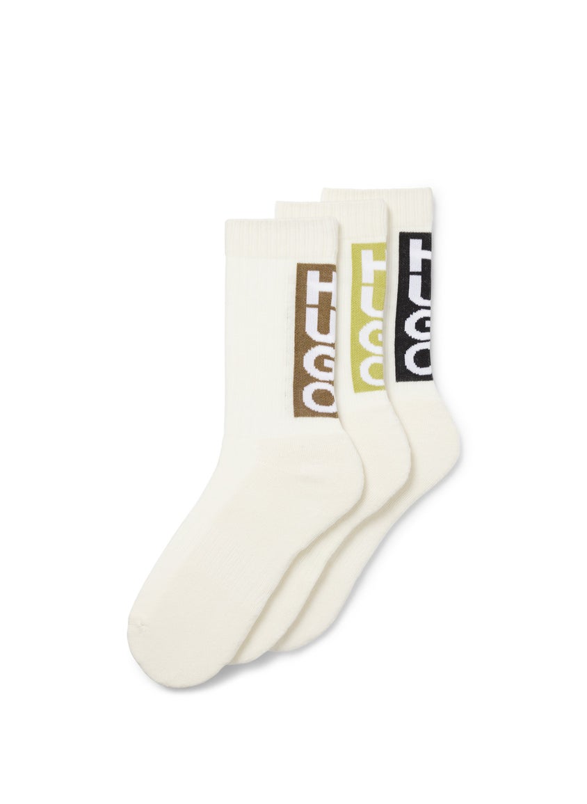 Three-pack of short socks with vertical logos