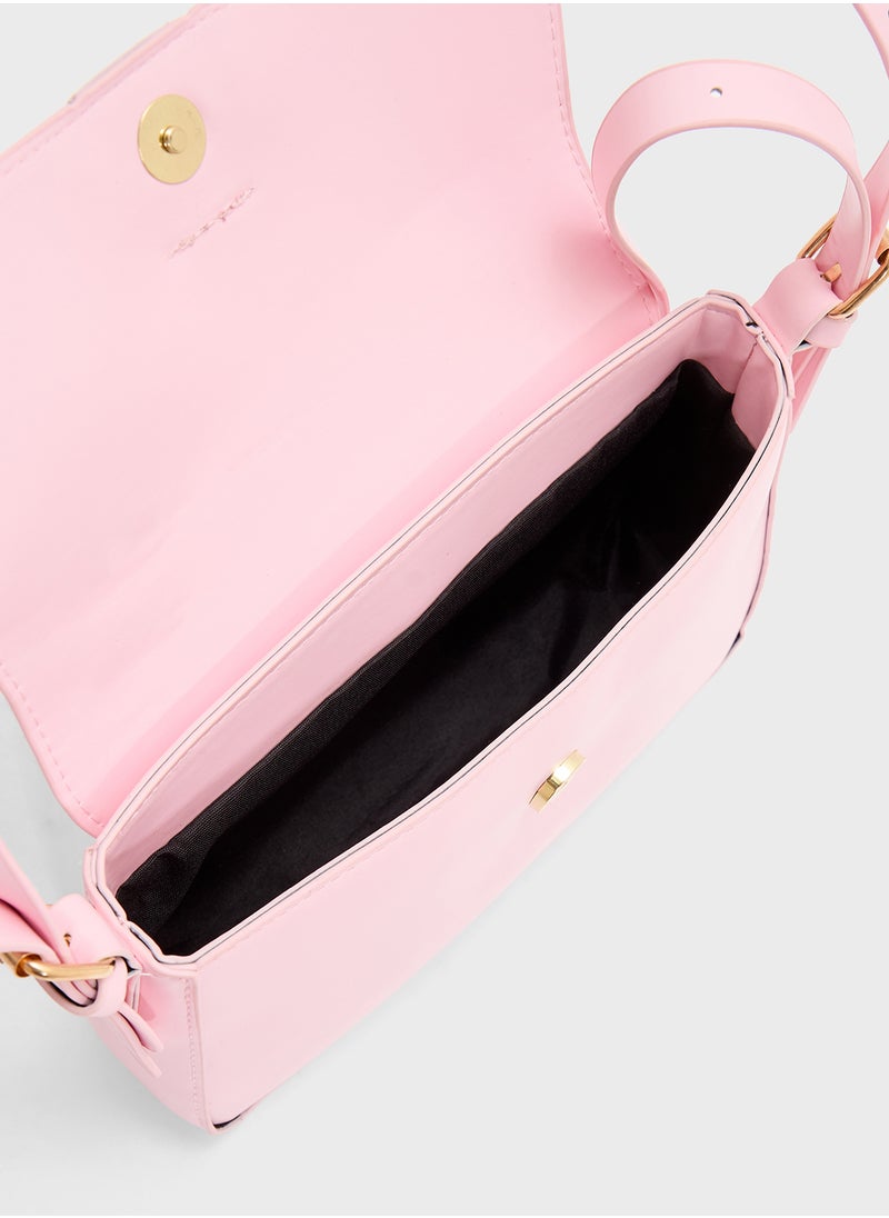 Ladies Crossbody With Flap