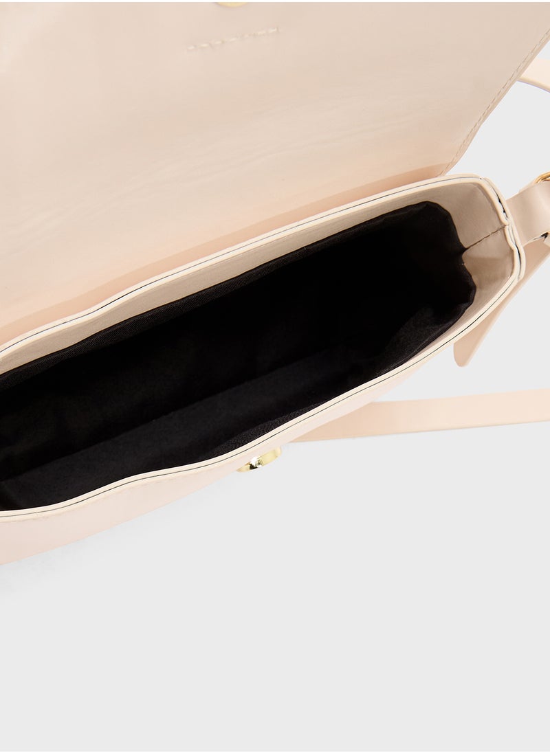 Ladies Crossbody With Flap