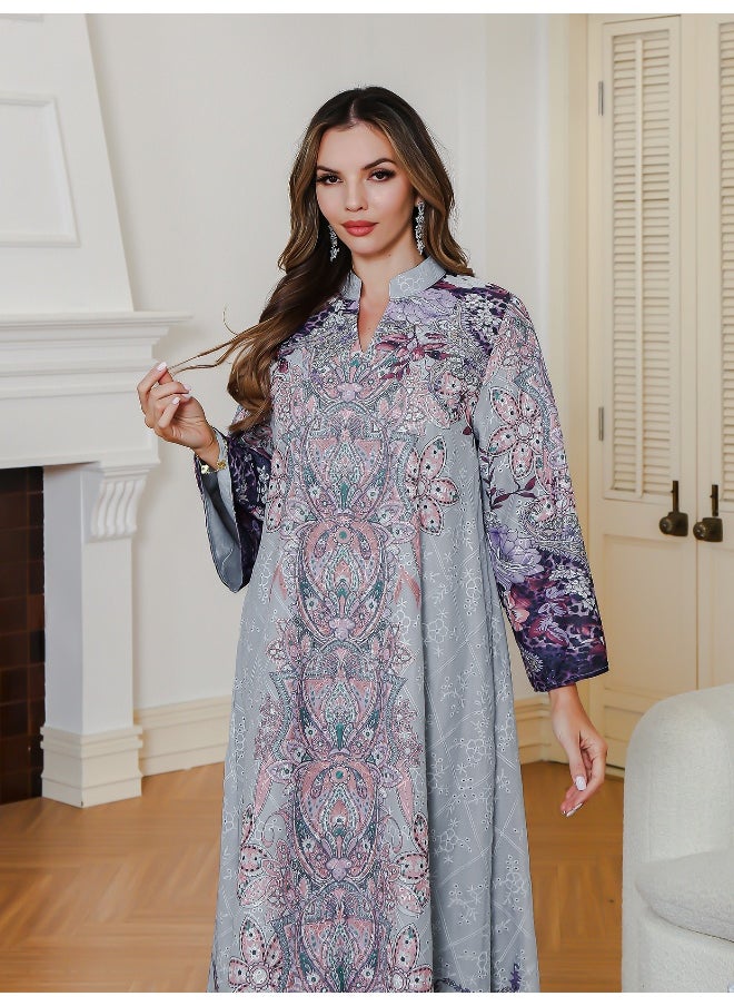 Elegant Long - sleeved Maxi Dress with Intricate Paisley Pattern in Soft Hues