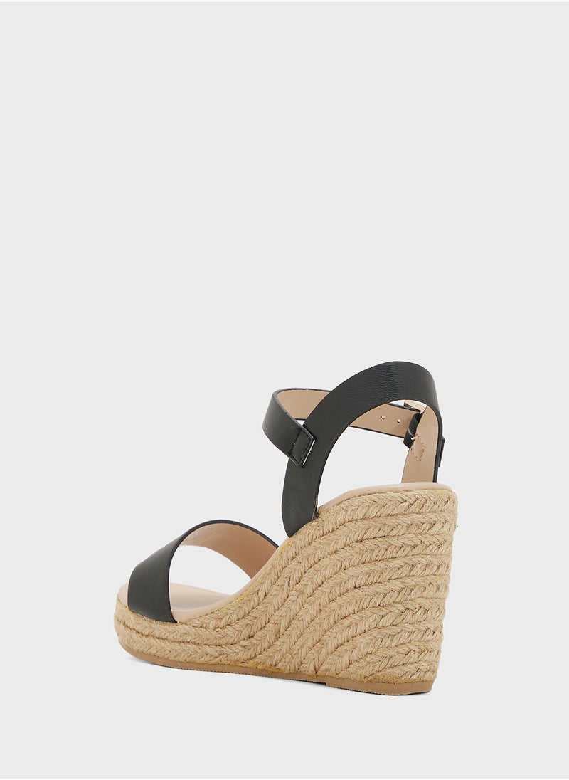 Knot Strap Flat Sandal