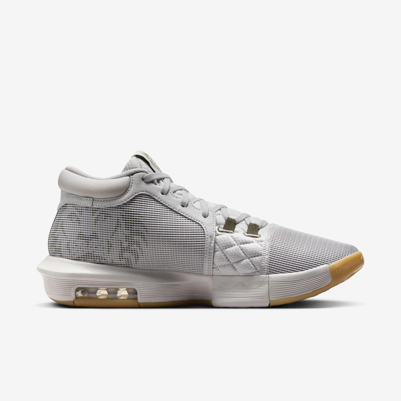LeBron Witness 8 Basketball Shoes
