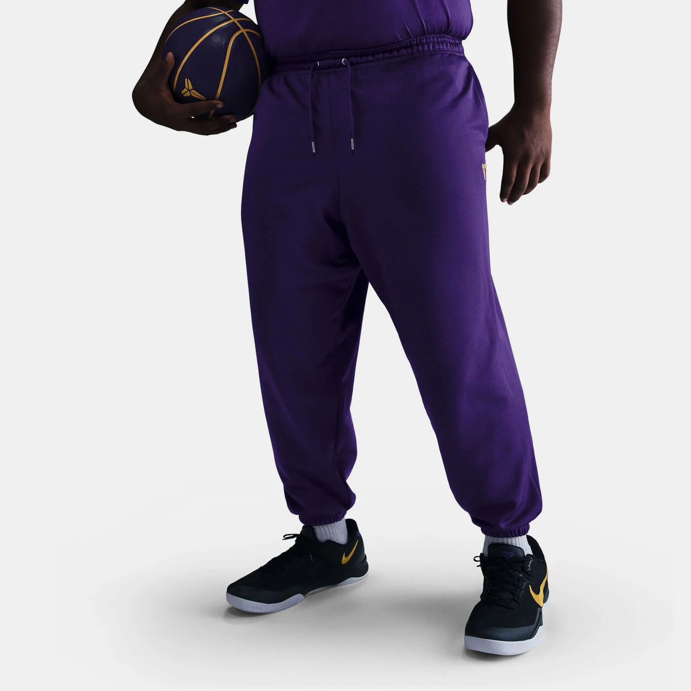 Men's Kobe Bryant Therma-FIT Basketball Pants