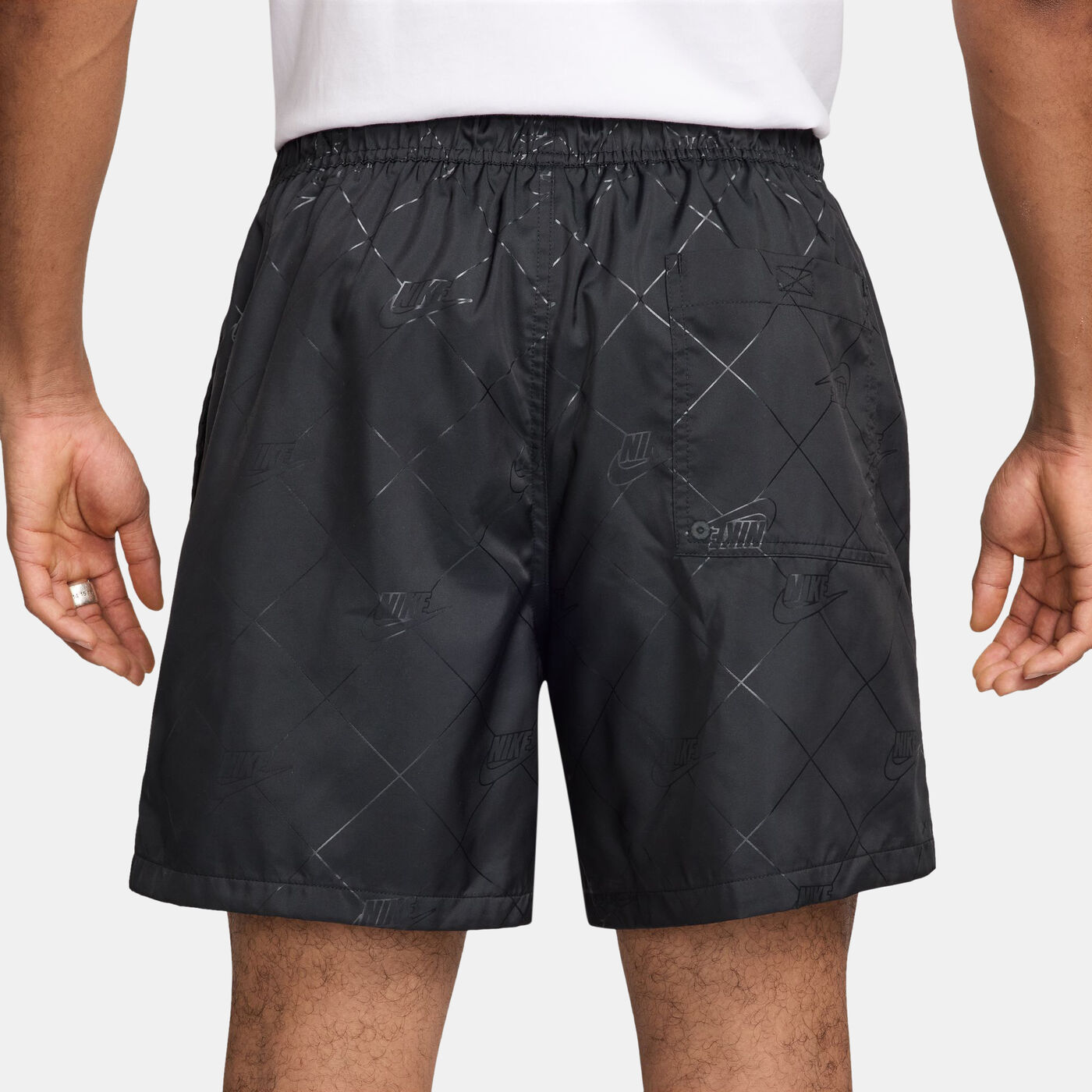 Men's Club Flow Woven Shorts