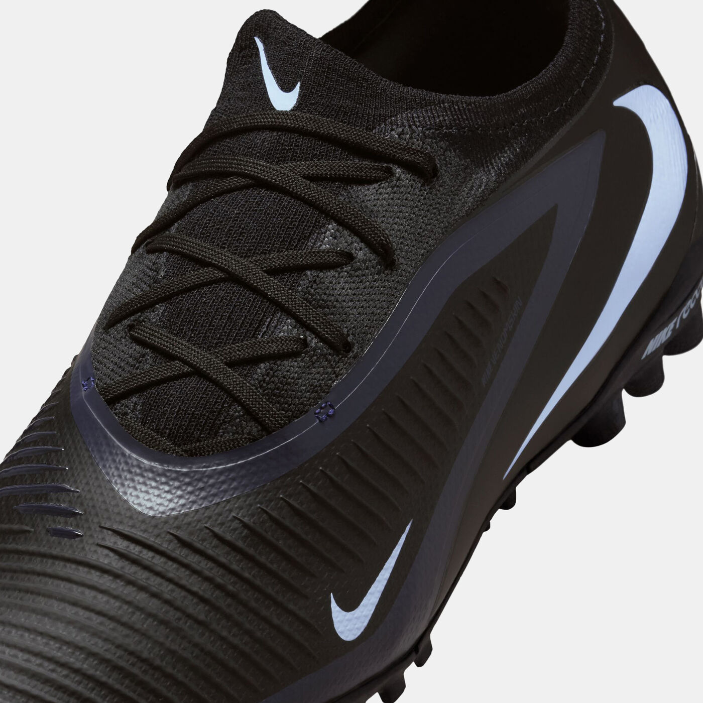 Men's Phantom 6 Low Pro Firm Ground Football Shoes