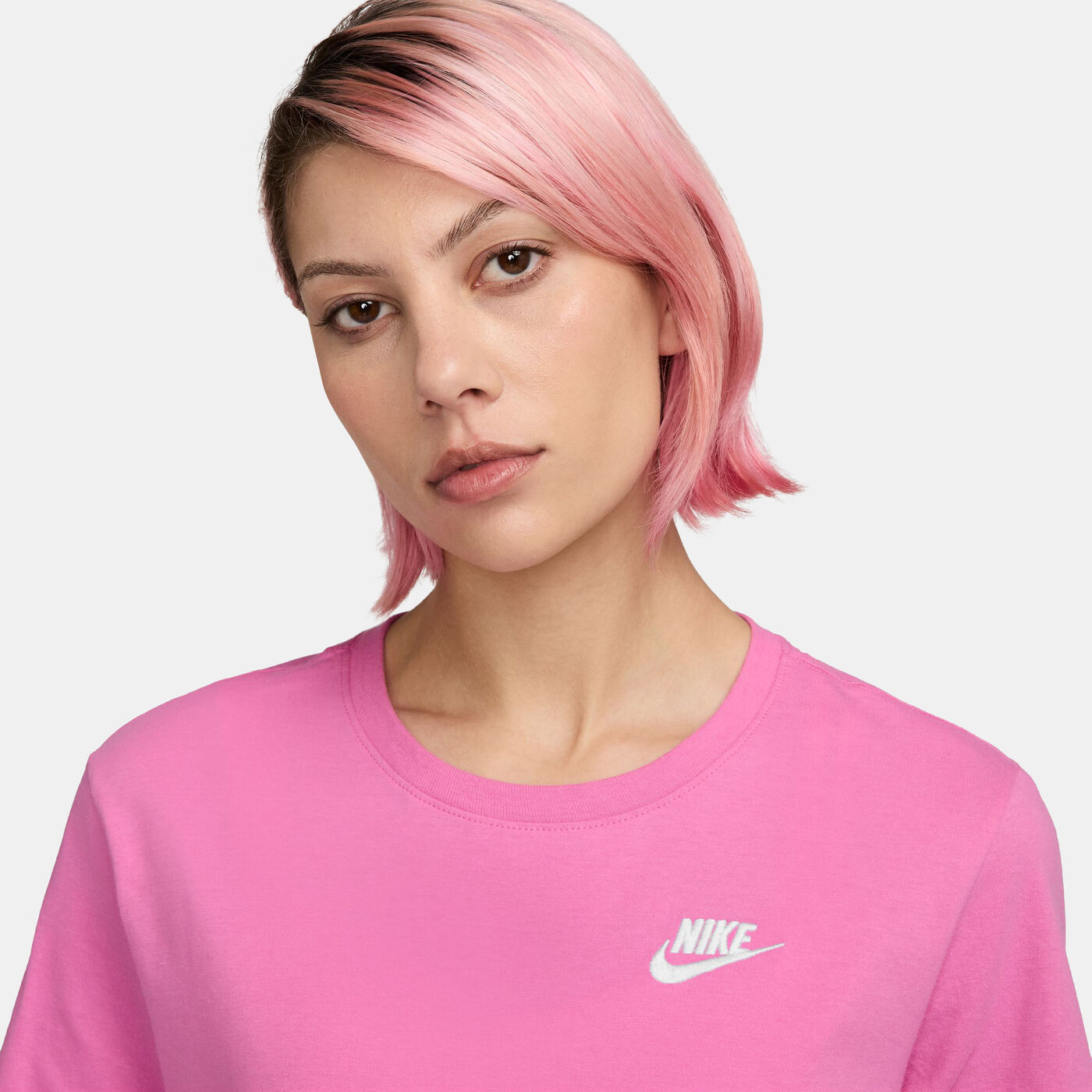 Women's Sportswear Club Essentials T-Shirt