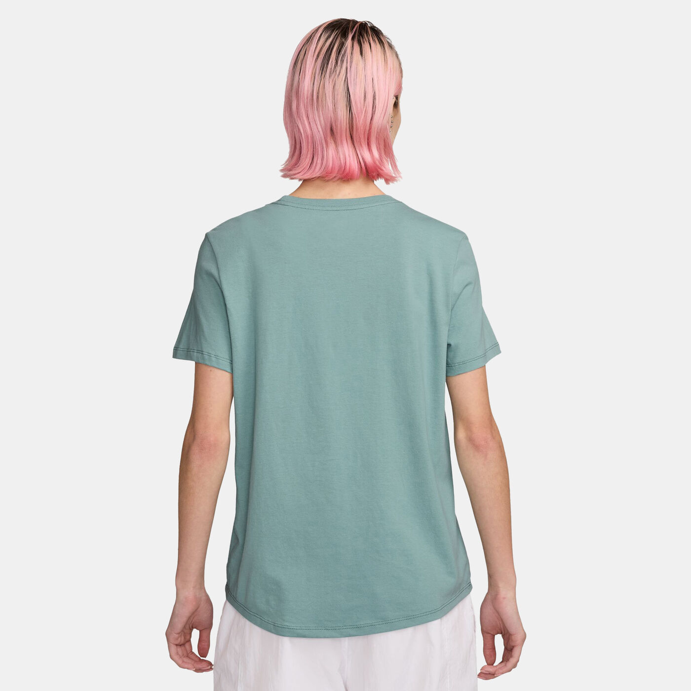 Women's Sportswear Club Essentials T-Shirt