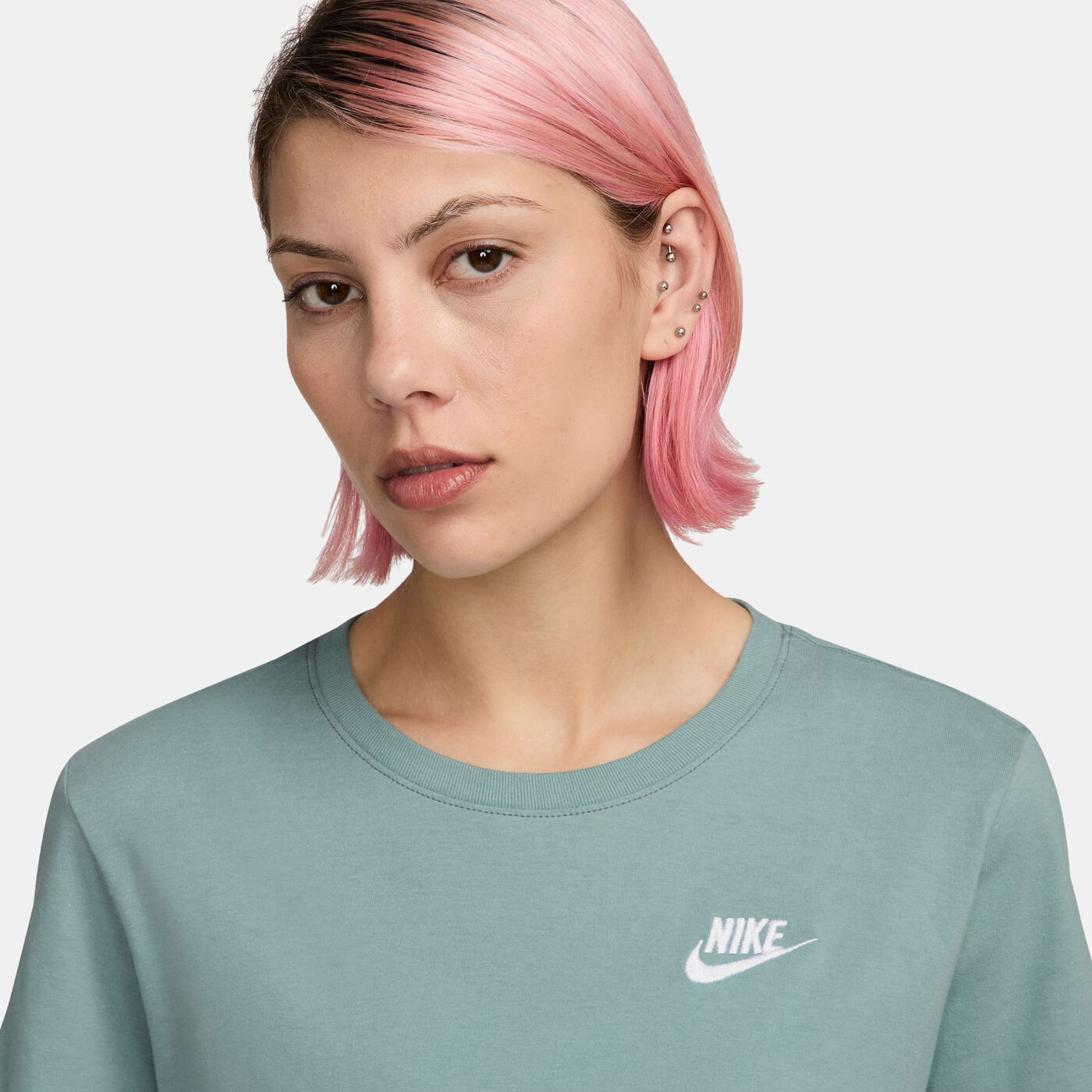 Women's Sportswear Club Essentials T-Shirt