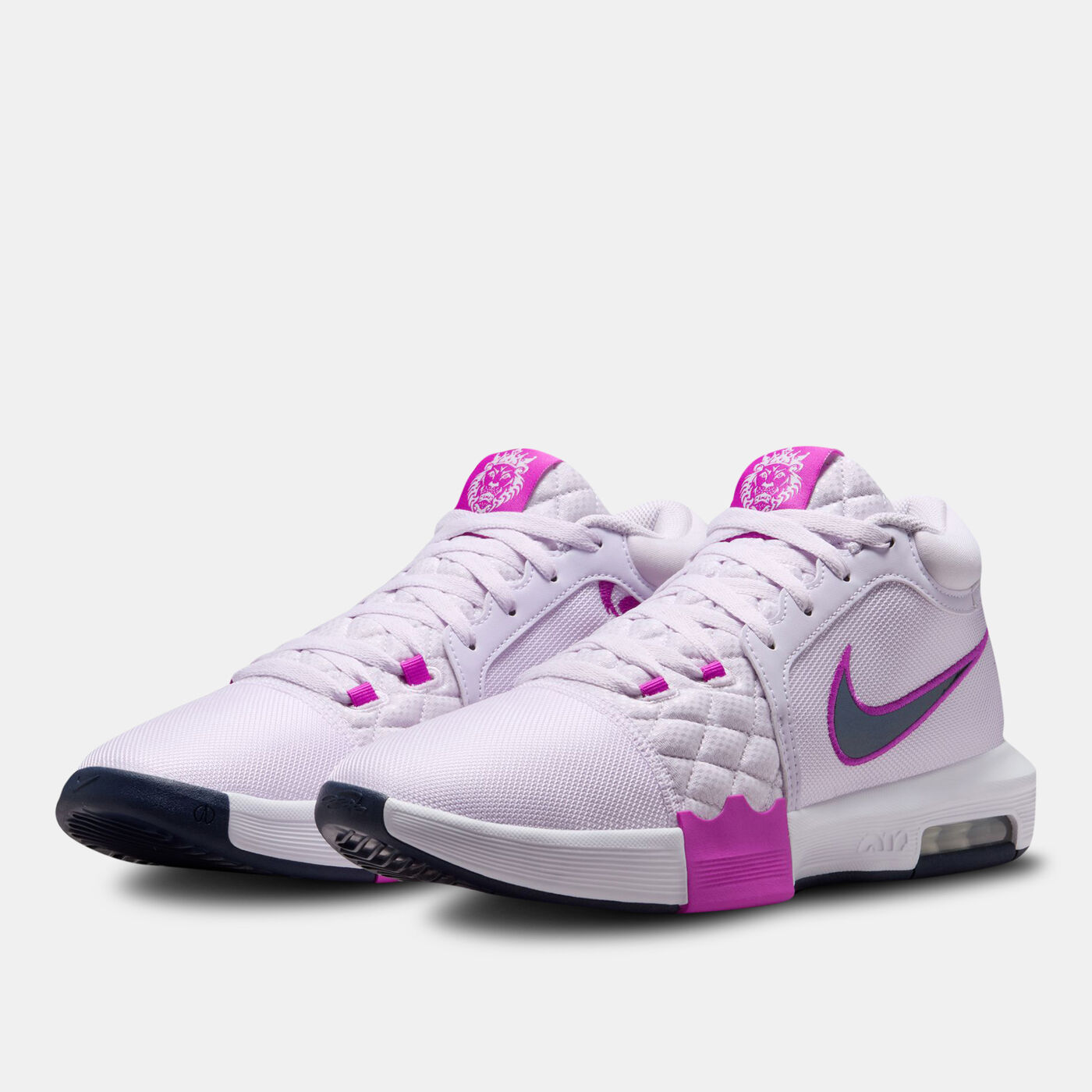 Men's LeBron Witness VIII Basketball Shoes