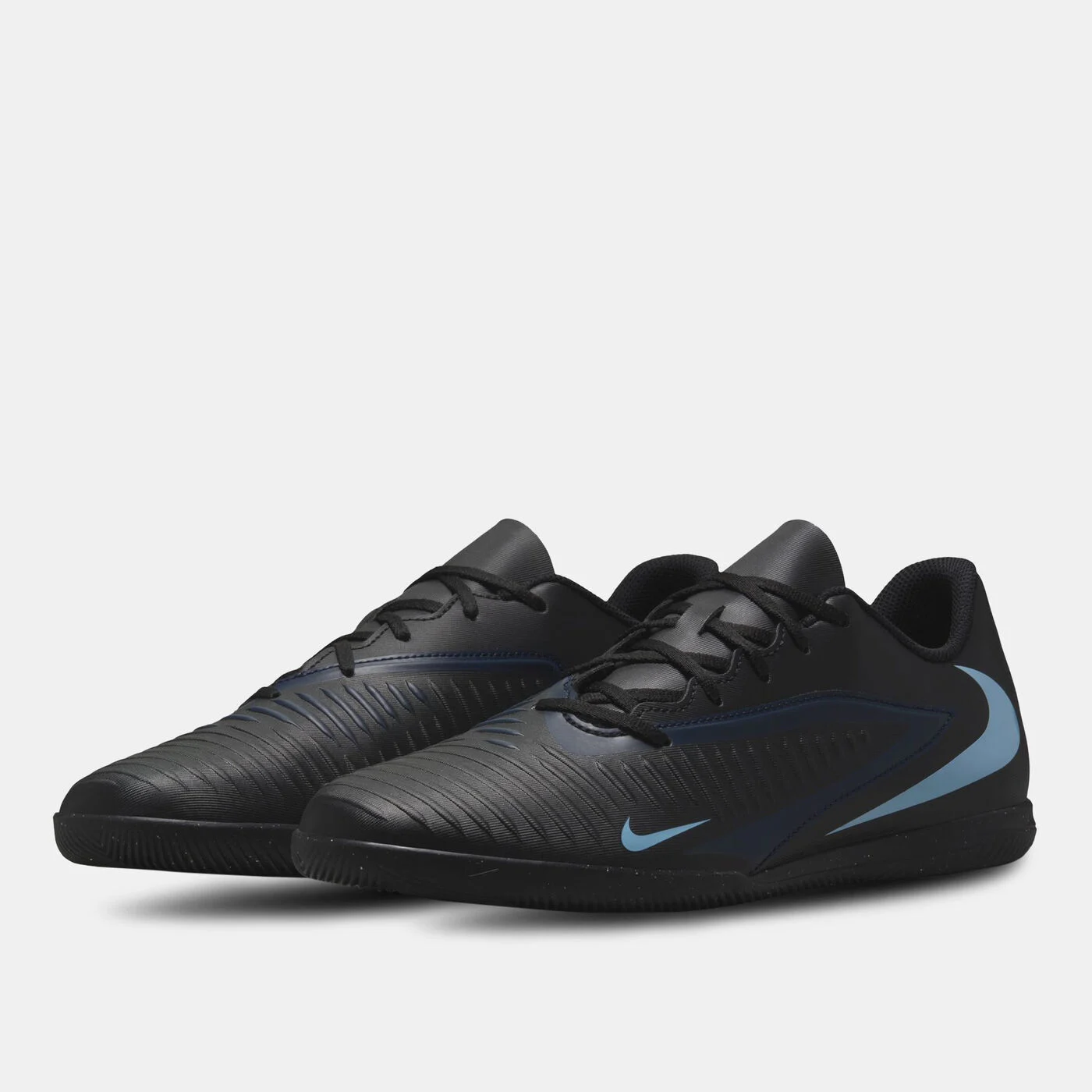 Men's Phantom 6 Low Club Indoor Court Football Shoes