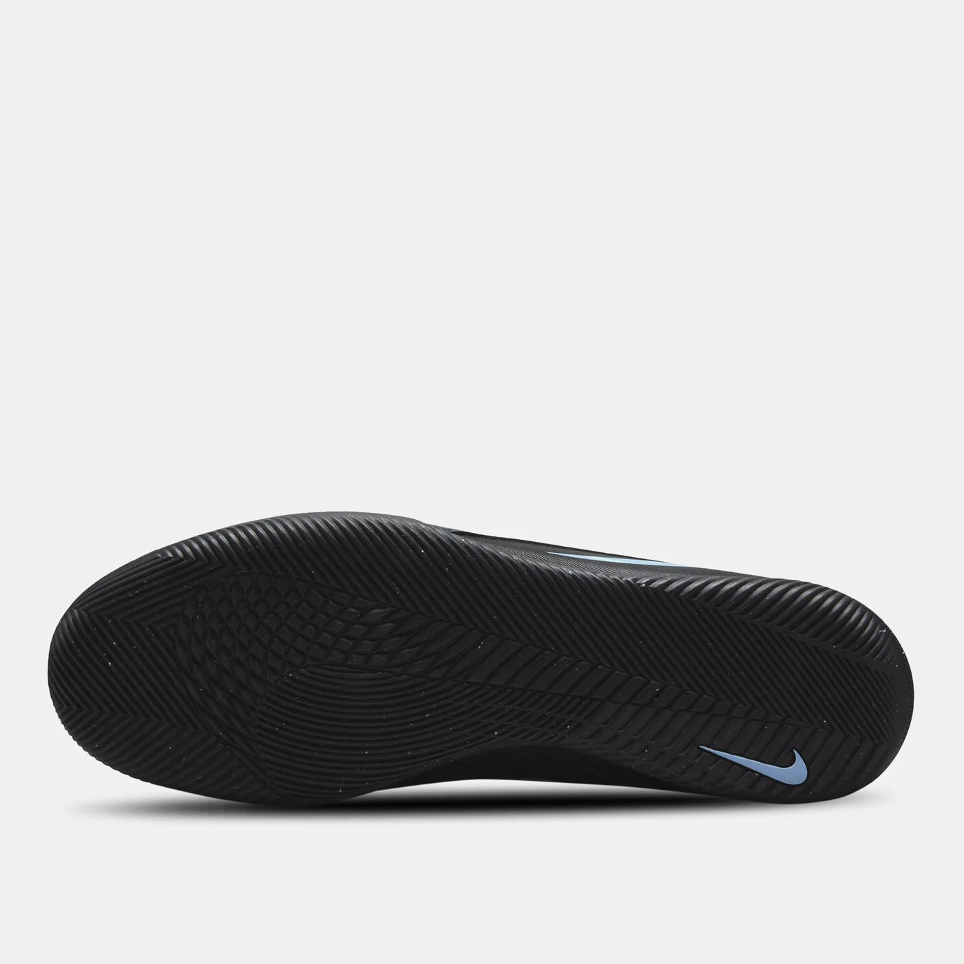 Men's Phantom 6 Low Club Indoor Court Football Shoes