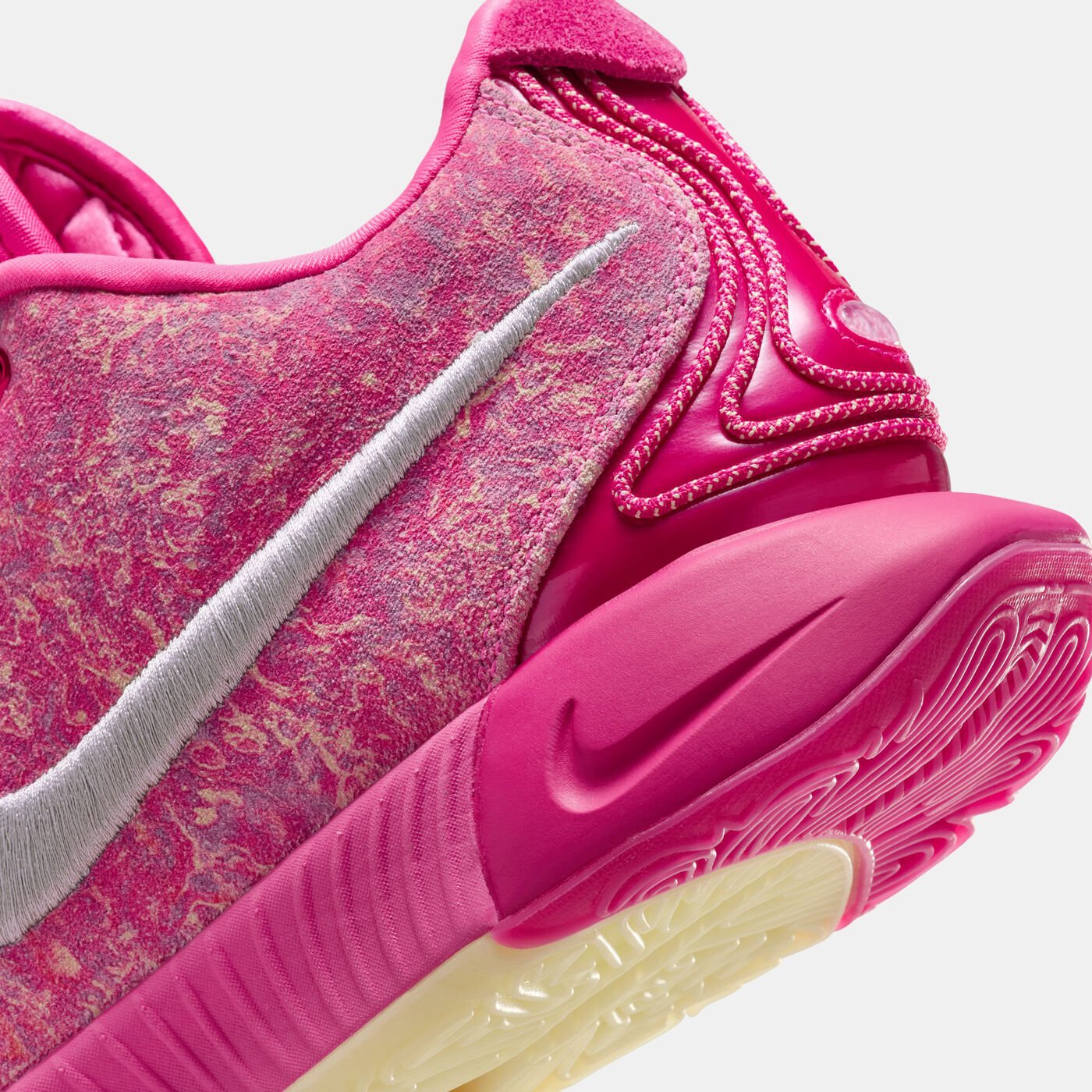 Men's LeBron XXI Basketball Shoes