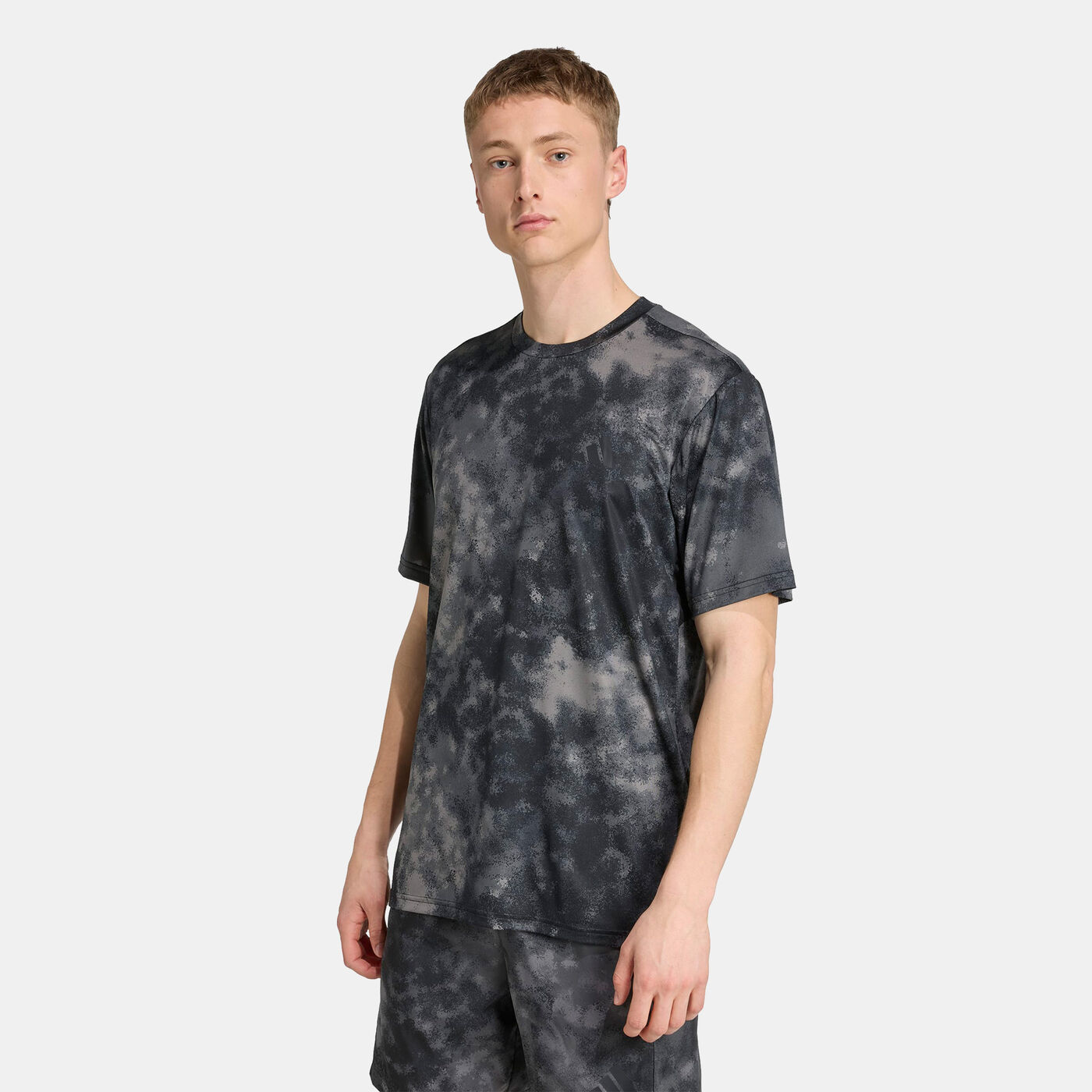 Men's Train Essentials Seasonal Printed Training T-Shirt