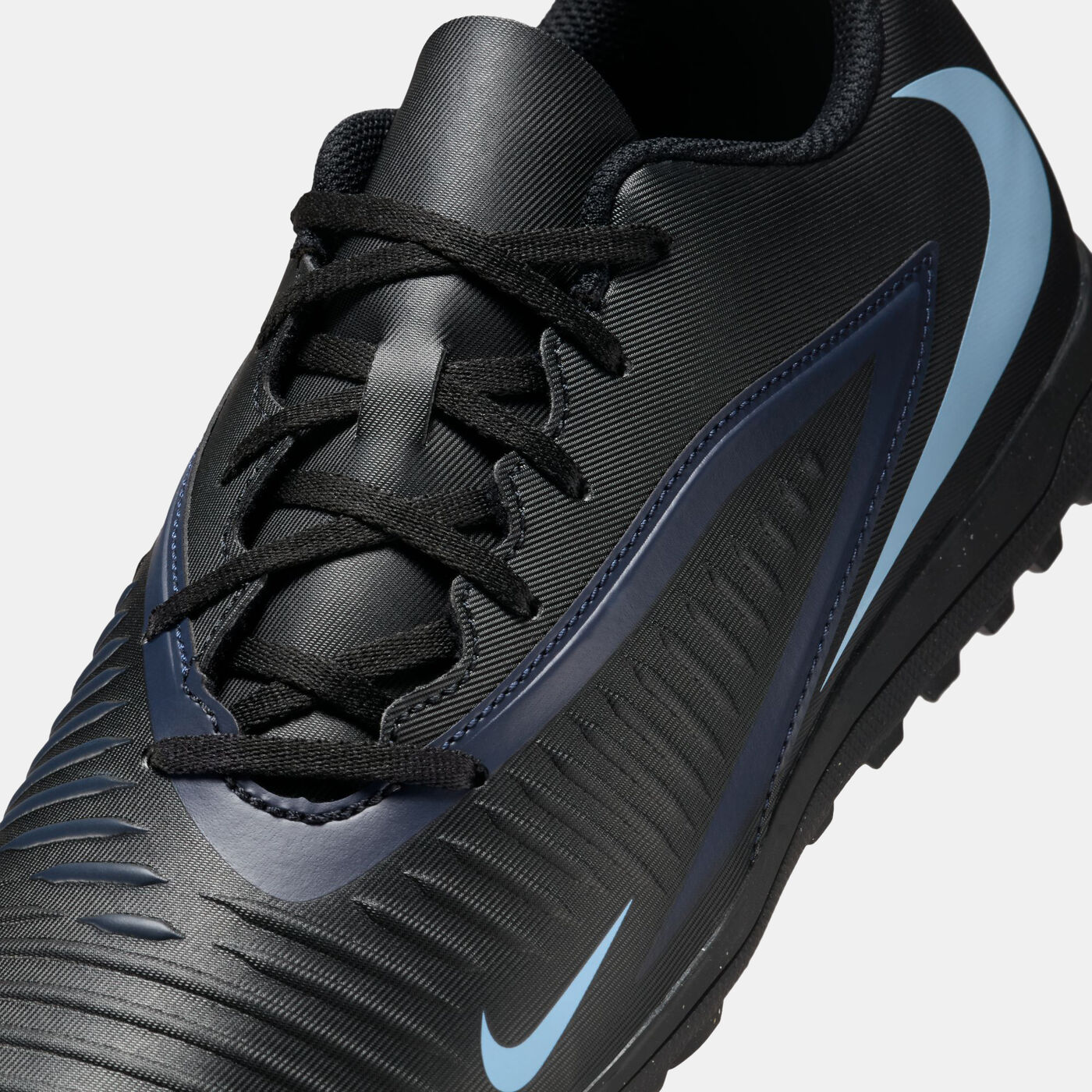 Men's Phantom 6 Low Club Turf Ground Football Shoes