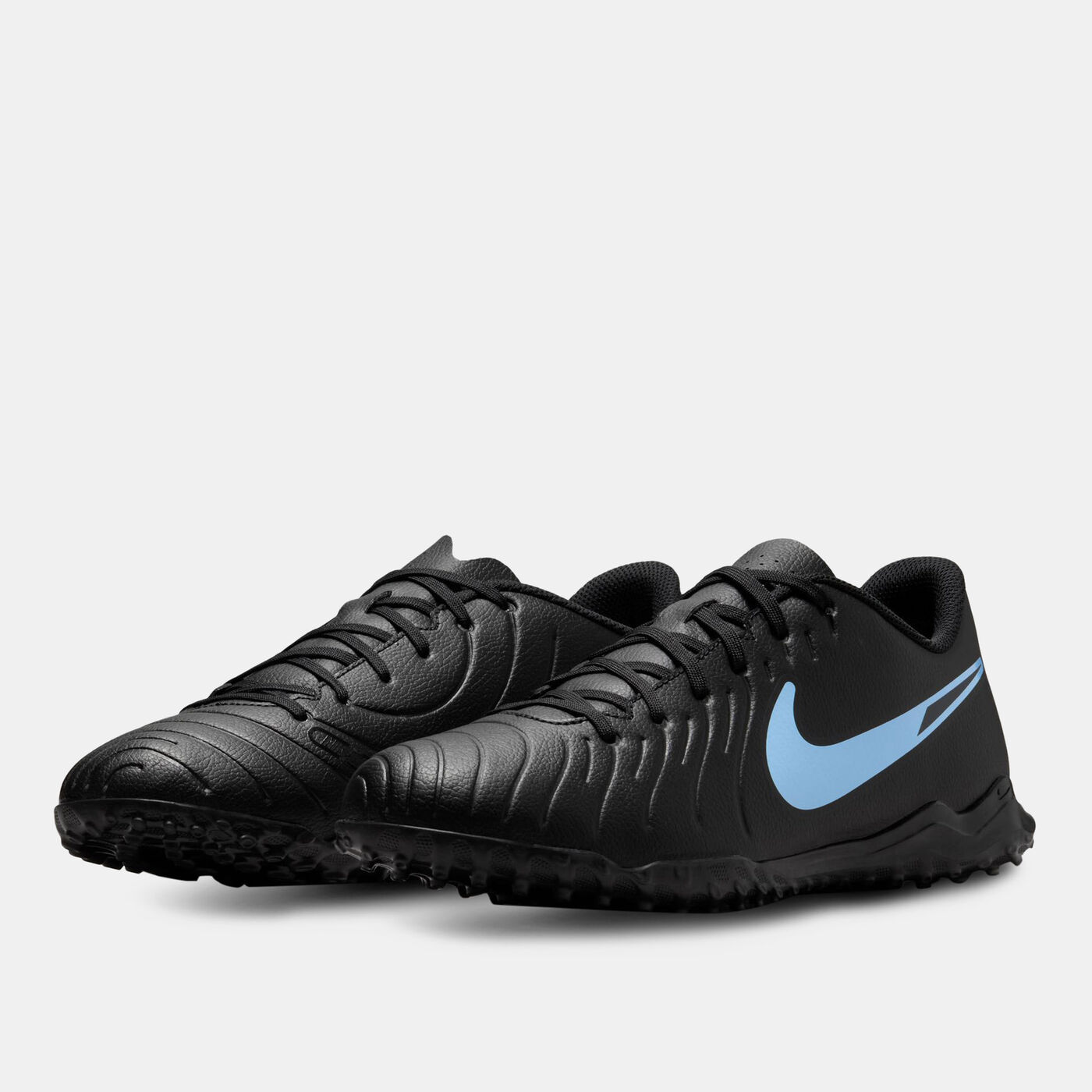 Tiempo Legend 10 Club Turf Football Shoes