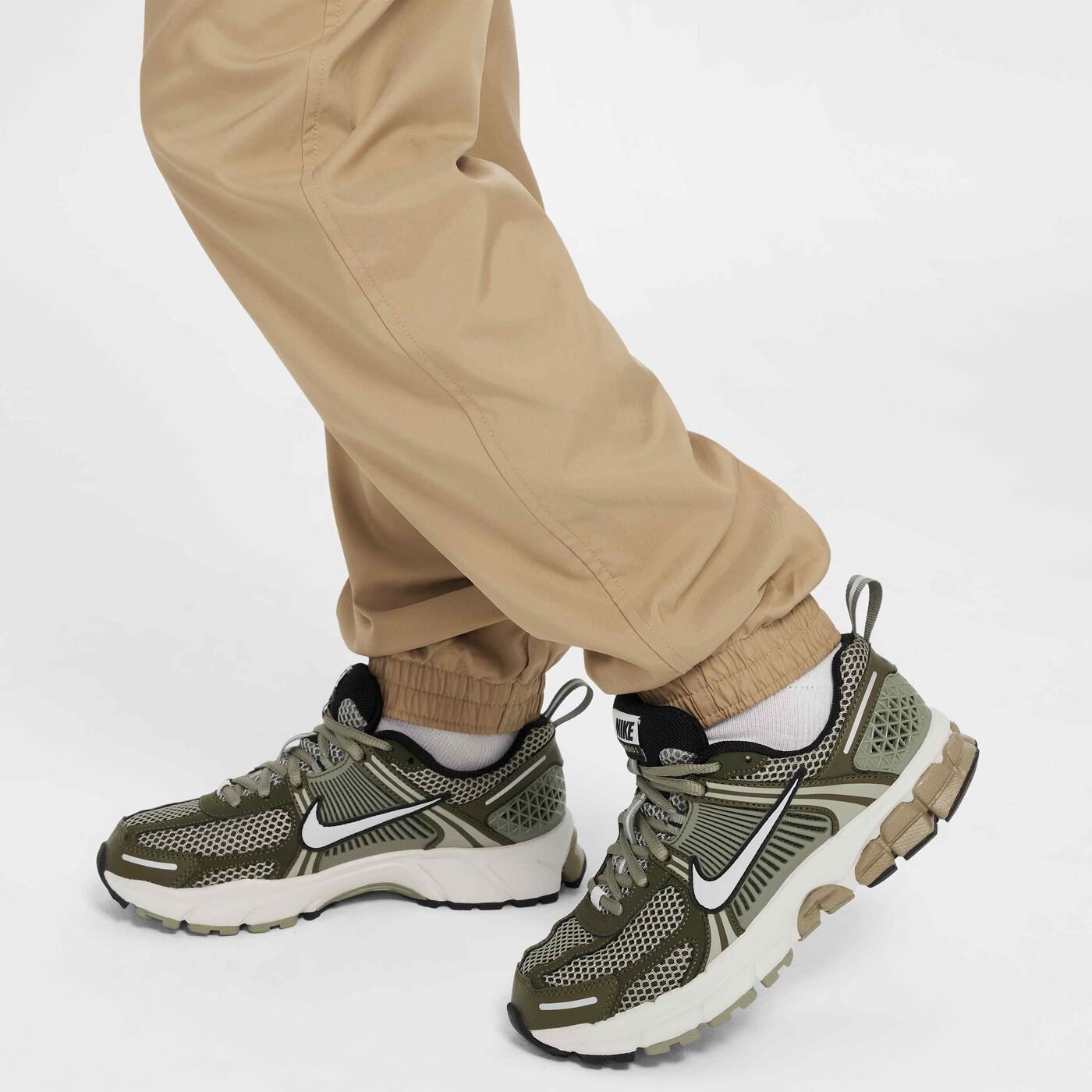 Kids' Sportswear Club Woven Joggers