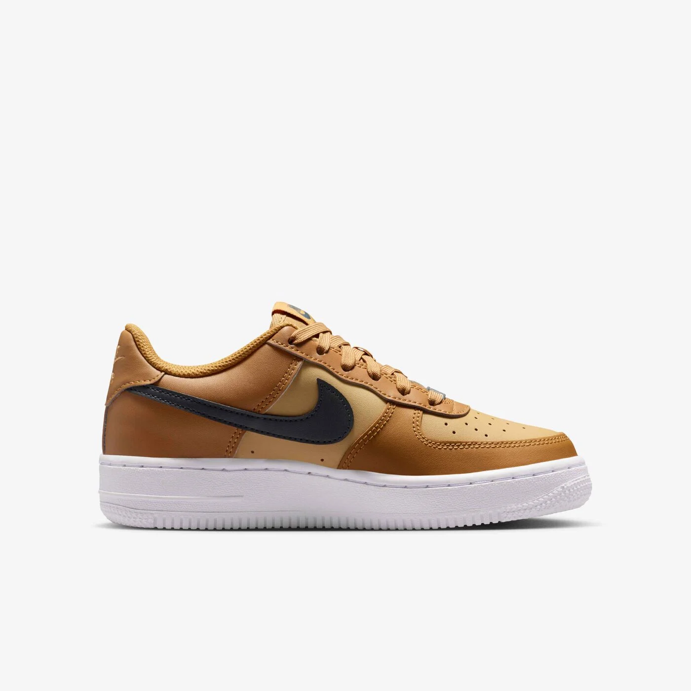 Kids' Air Force 1 Shoe (Older Kids)