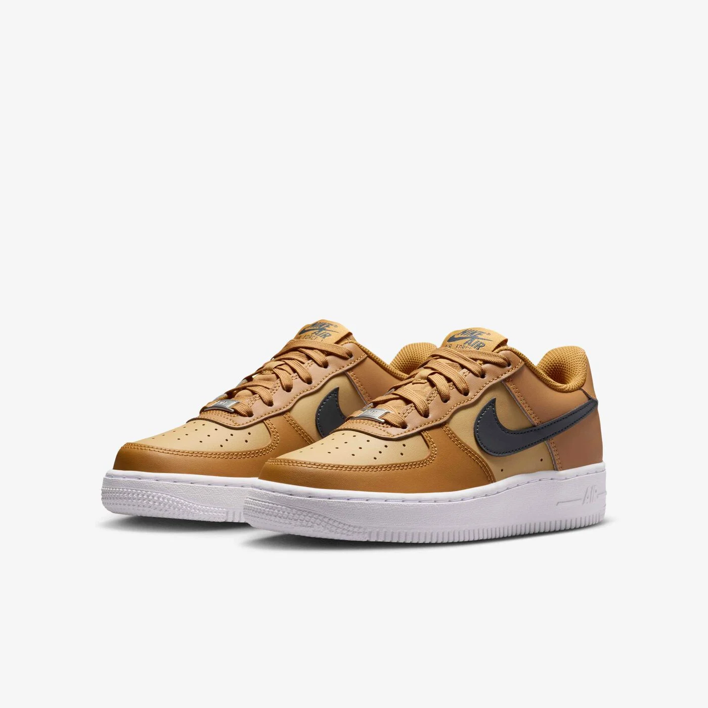 Kids' Air Force 1 Shoe (Older Kids)