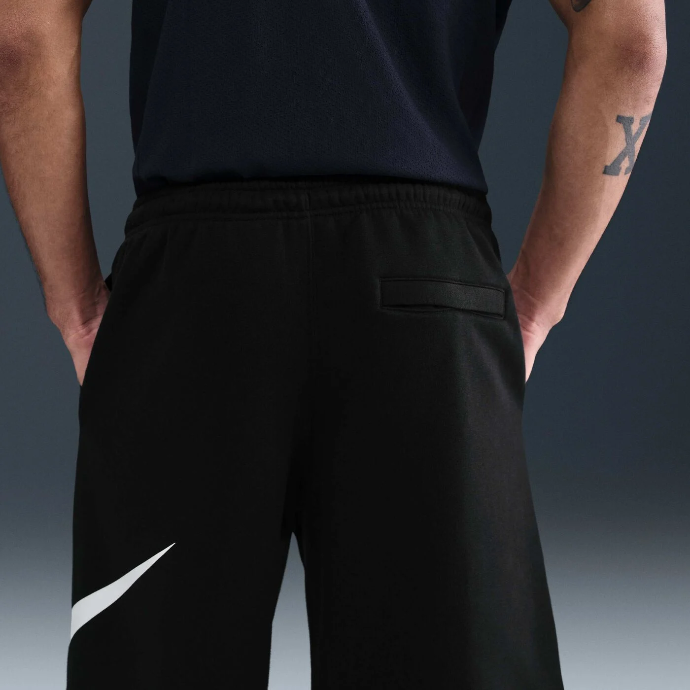 Men's Sportswear Club Graphic Shorts