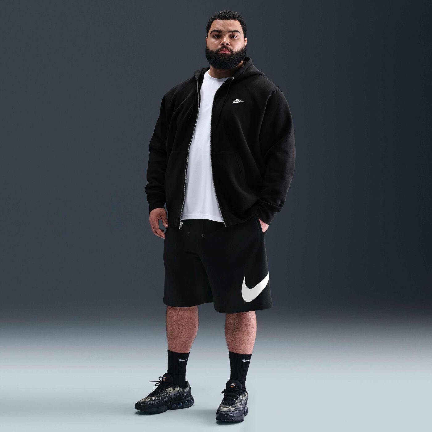 Men's Sportswear Club Graphic Shorts