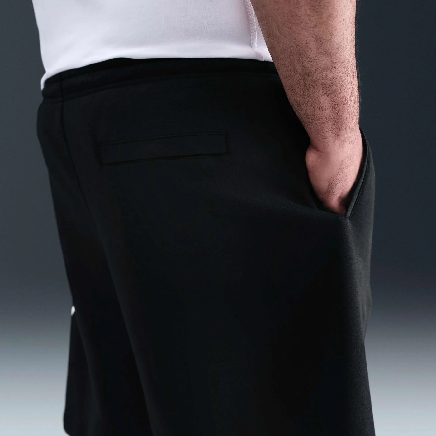 Men's Sportswear Club Graphic Shorts