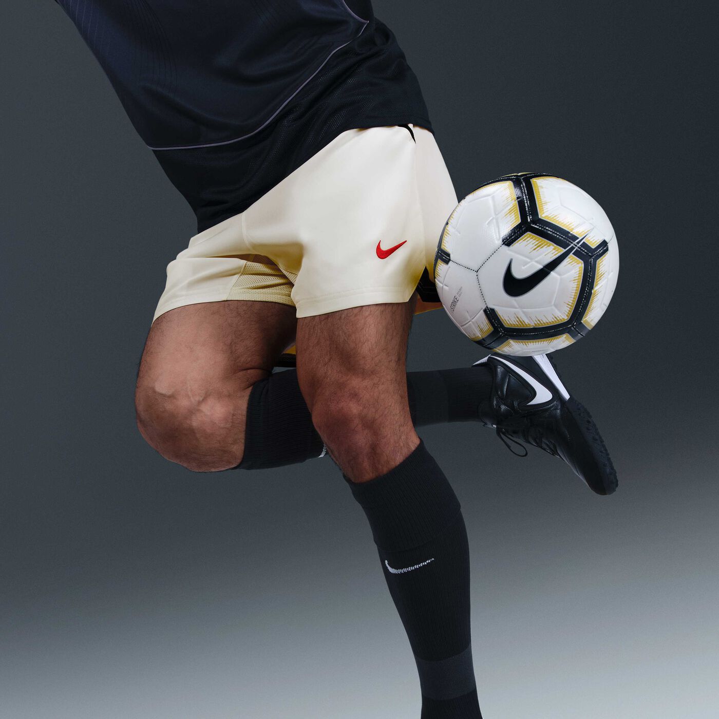 Men's Total 90 Football Shorts