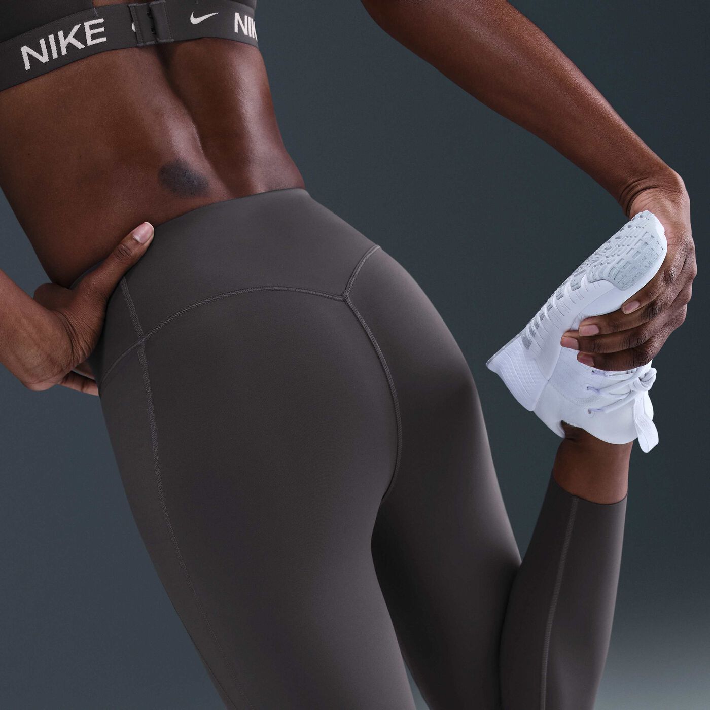 Women's Universa Medium-Support 7/8 Training Leggings
