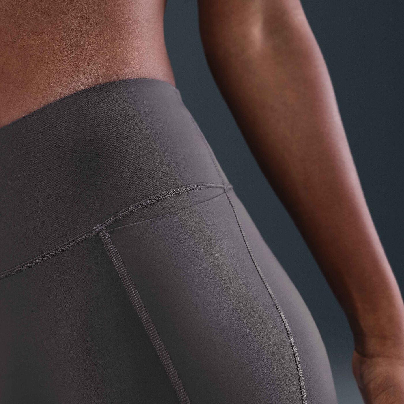 Women's Universa Medium-Support 7/8 Training Leggings