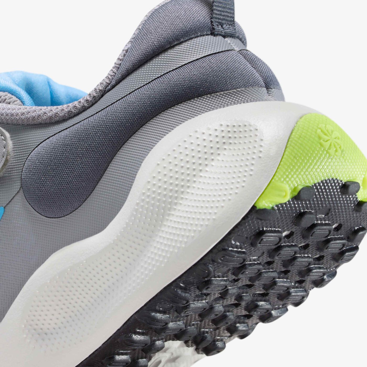 Kids' Revolution 7 Running Shoes