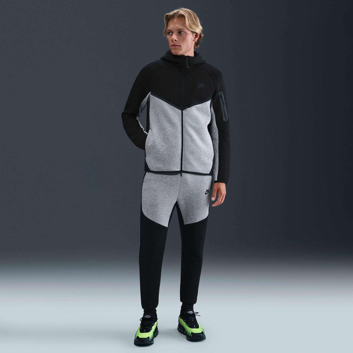 Men's Tech Full-Zip Windrunner Hoodie