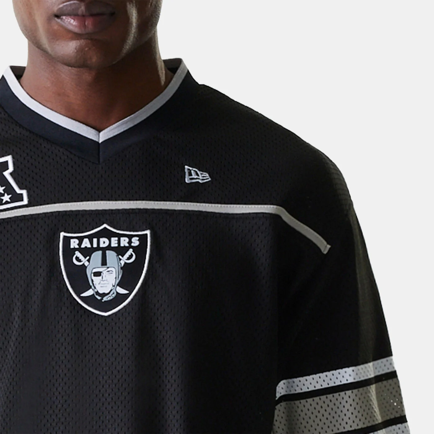 Men's NFL Las Vegas Raiders Graphic Jersey Top
