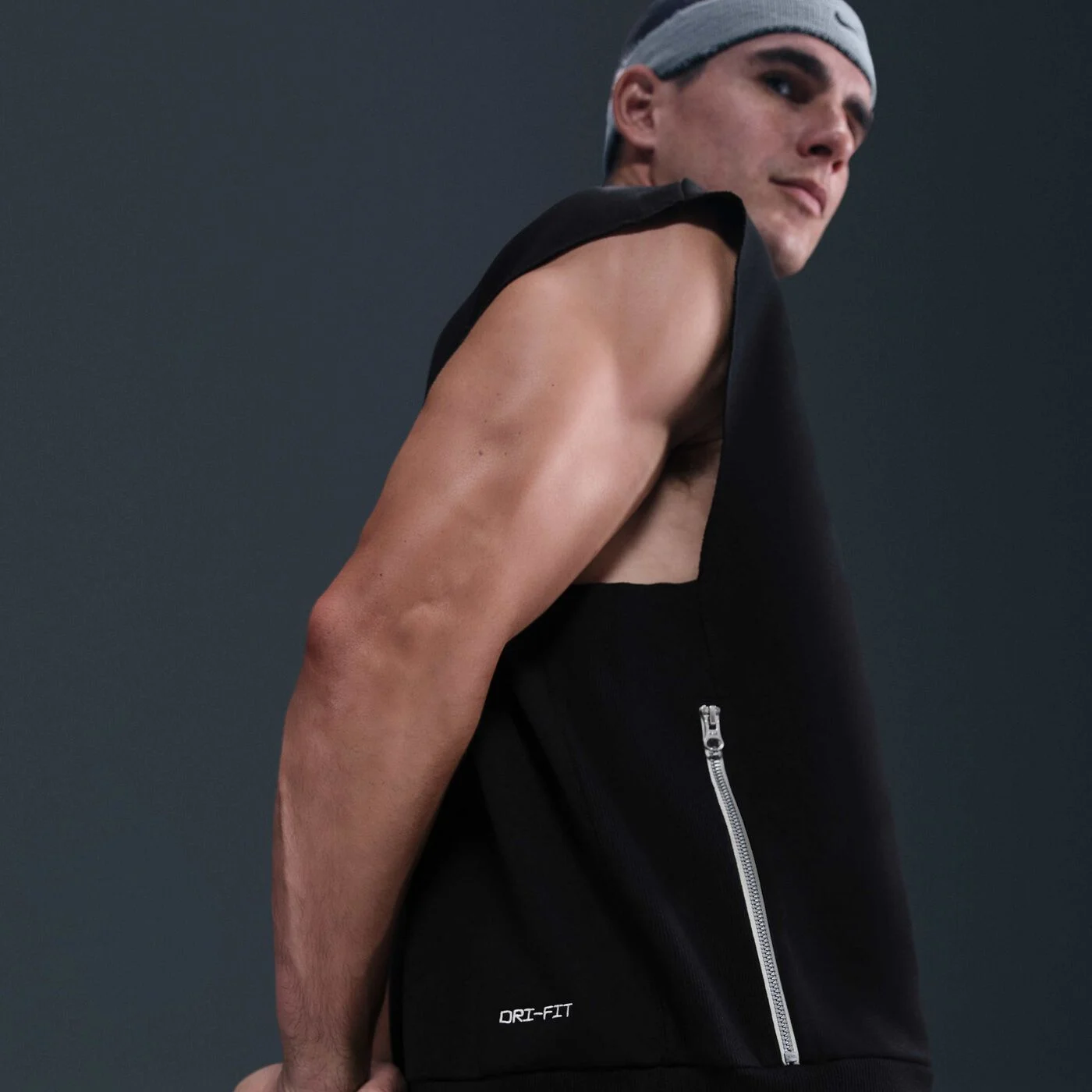 Men's Standard Issue Dri-FIT Sleeveless Basketball Sweatshirt