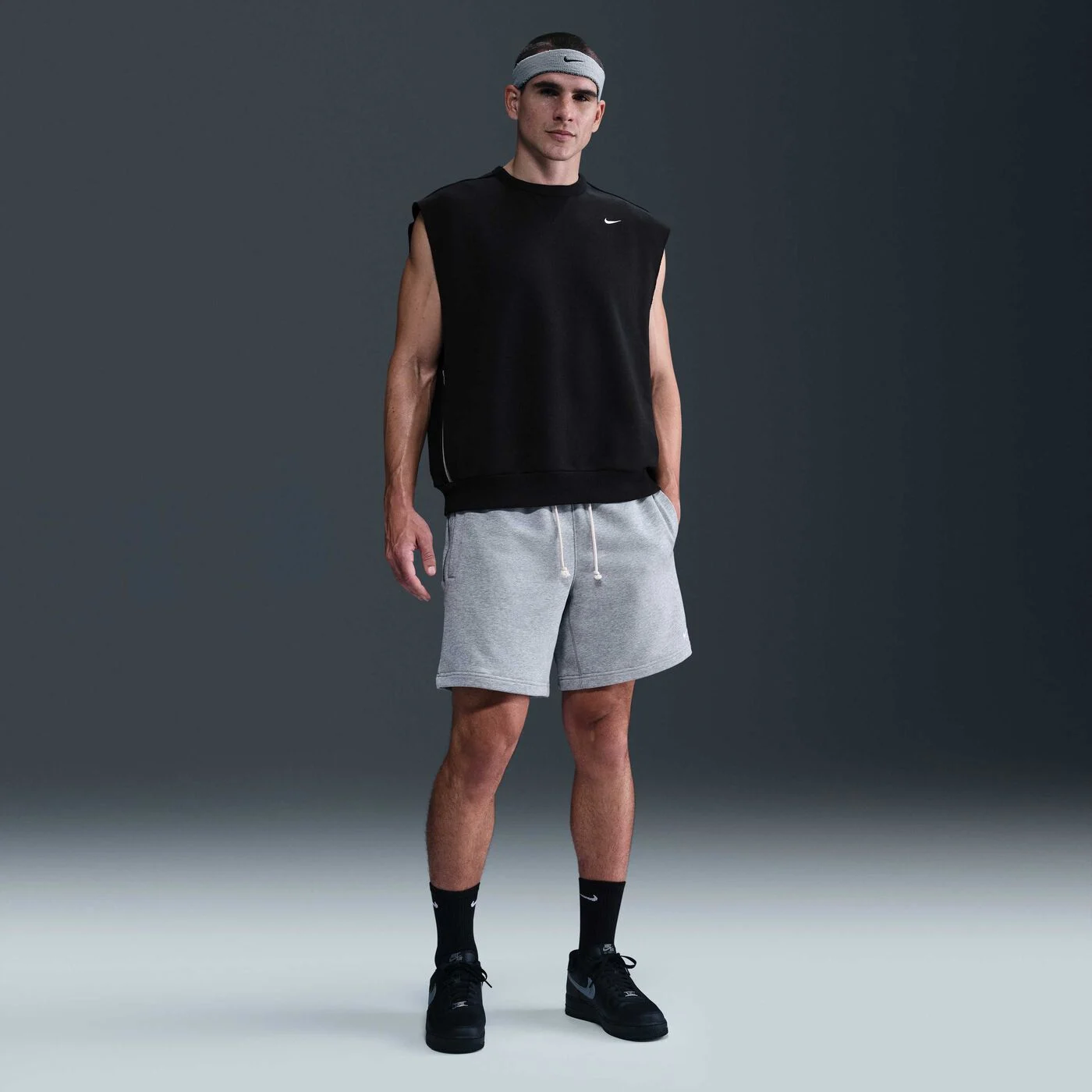 Men's Standard Issue Dri-FIT Sleeveless Basketball Sweatshirt