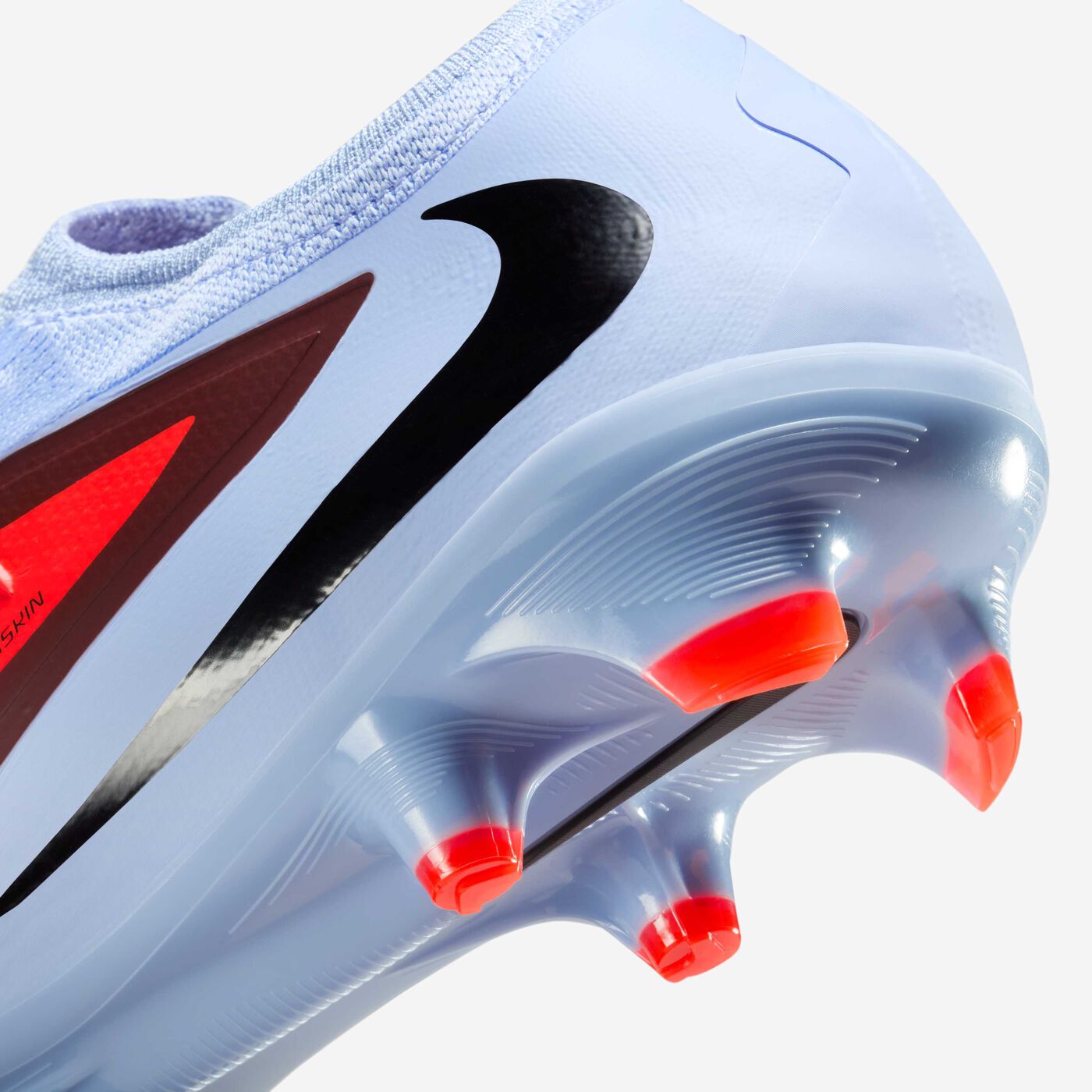 Men's Phantom 6 Low Pro Firm Ground Football Shoes