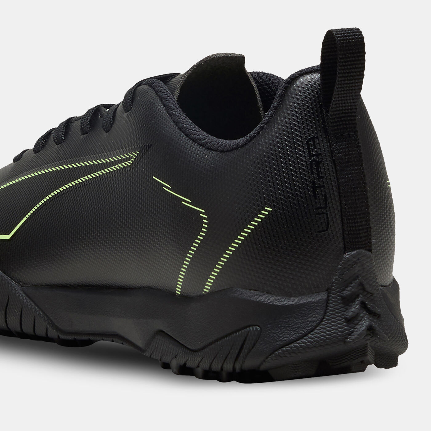 Kids' ULTRA 6 PLAY Turf Ground Football Shoes