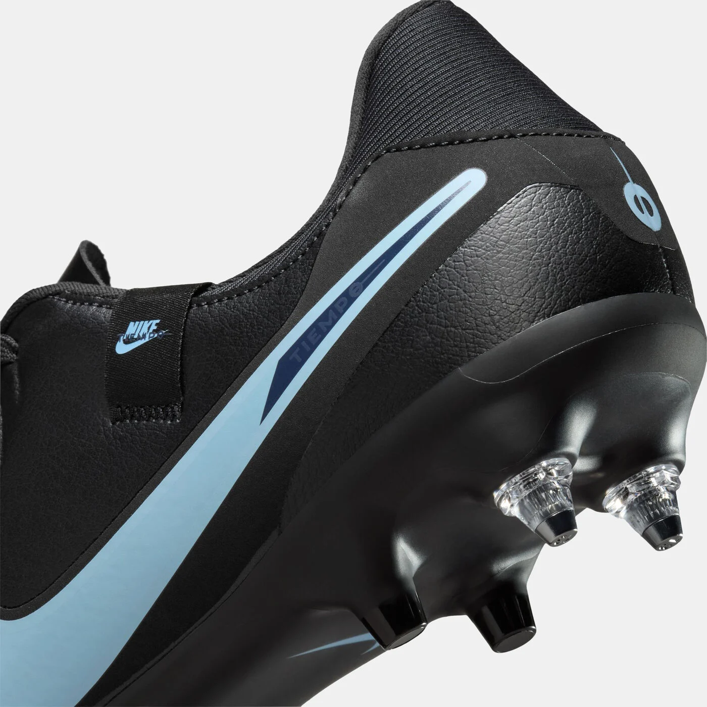 Men's Tiempo Legend 10 Academy Low-Top Soccer Cleats