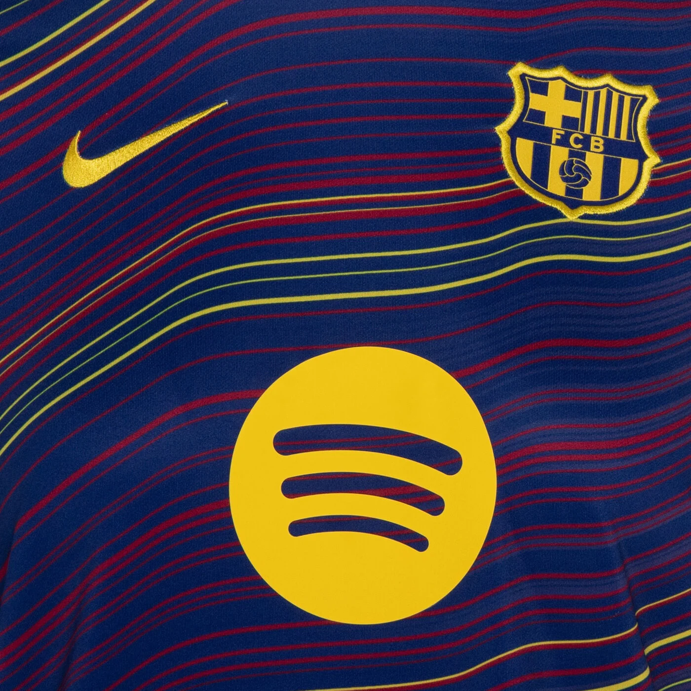 Women's FC Barcelona Strike Football Top