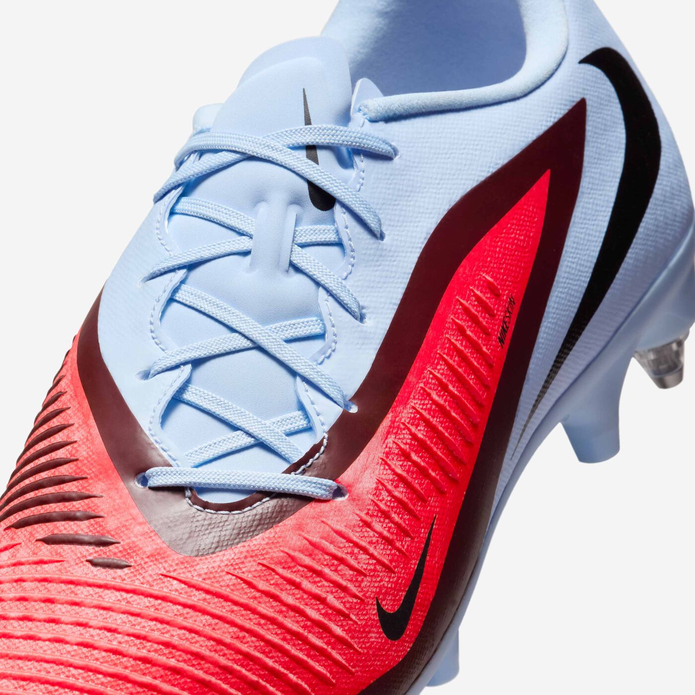 Men's Phantom 6 Low Academy Soft-Ground Football Shoes