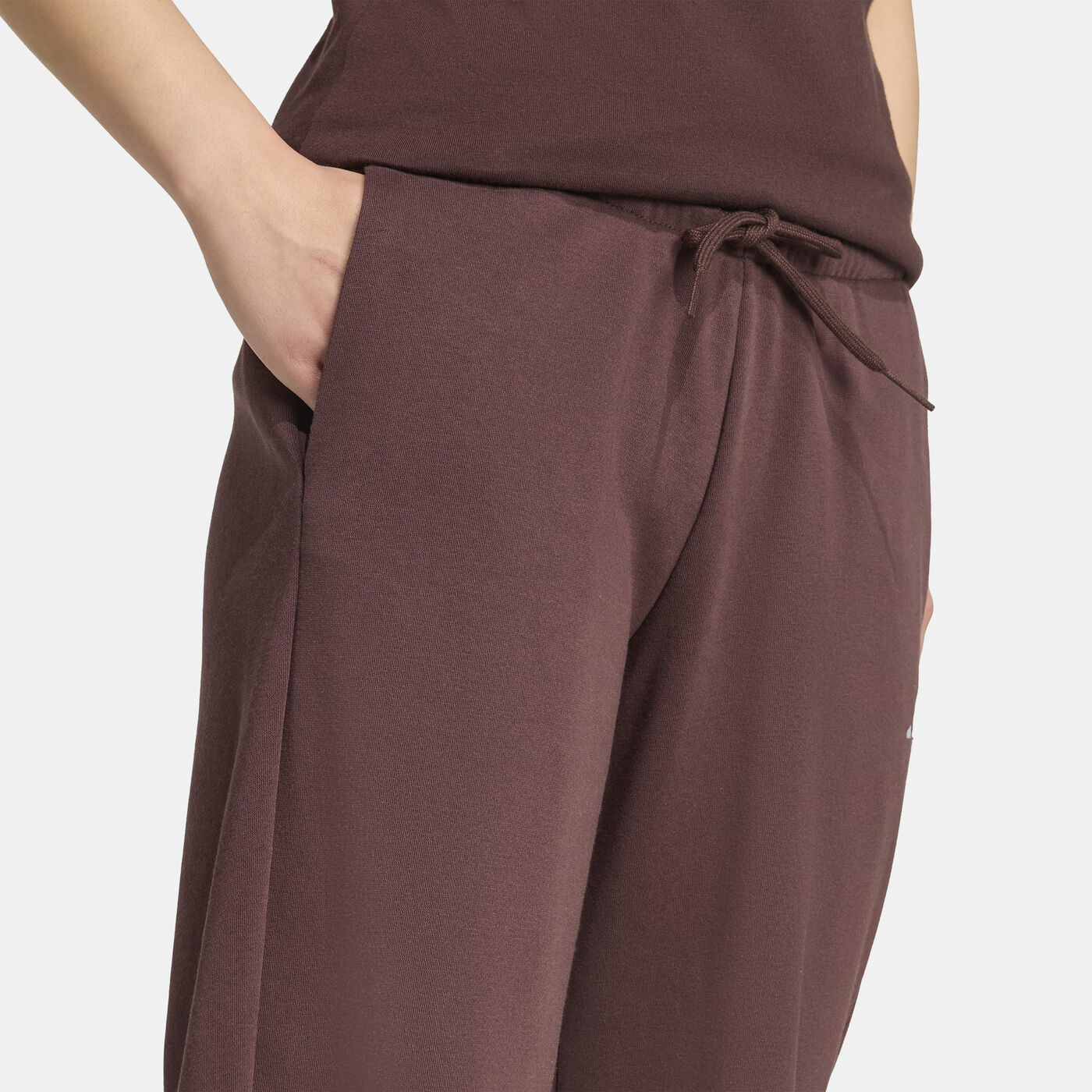 Women's Essentials Small Logo Joggers