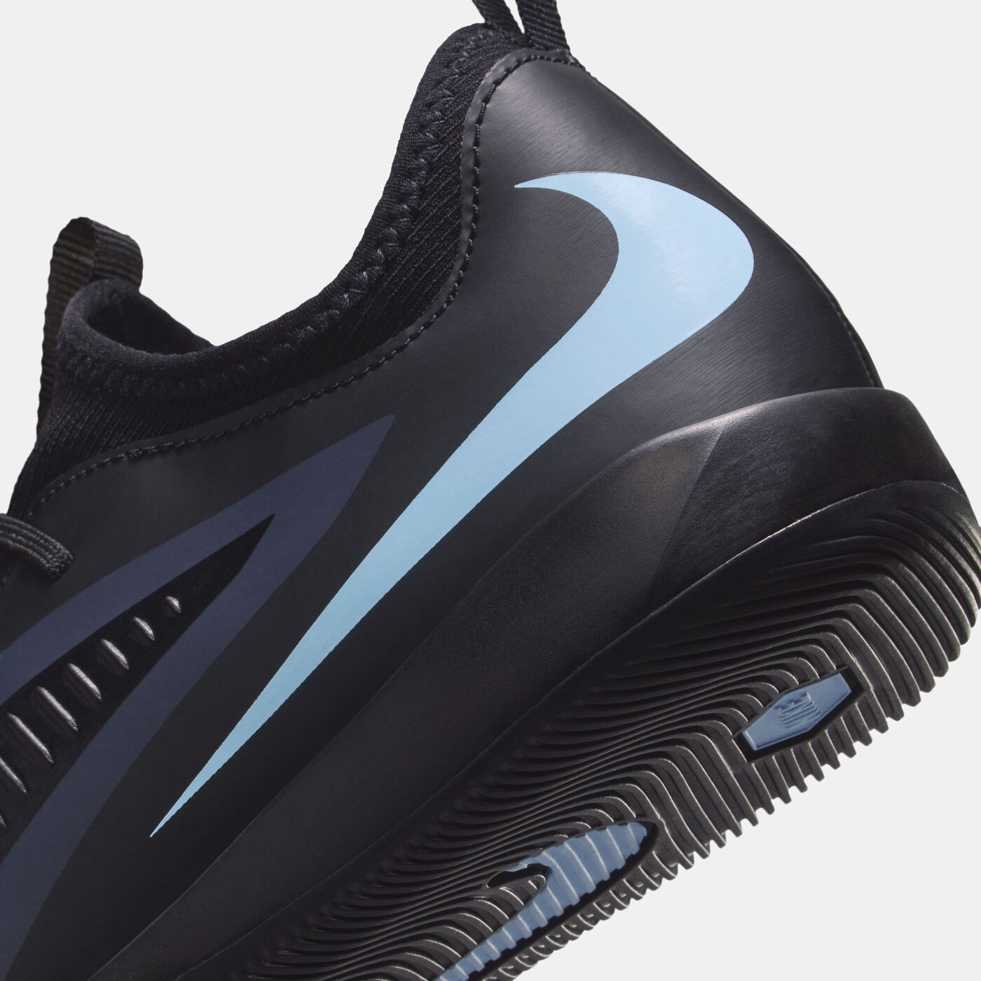 Kids' Phantom 6 Low Academy Indoor Court Football Shoes