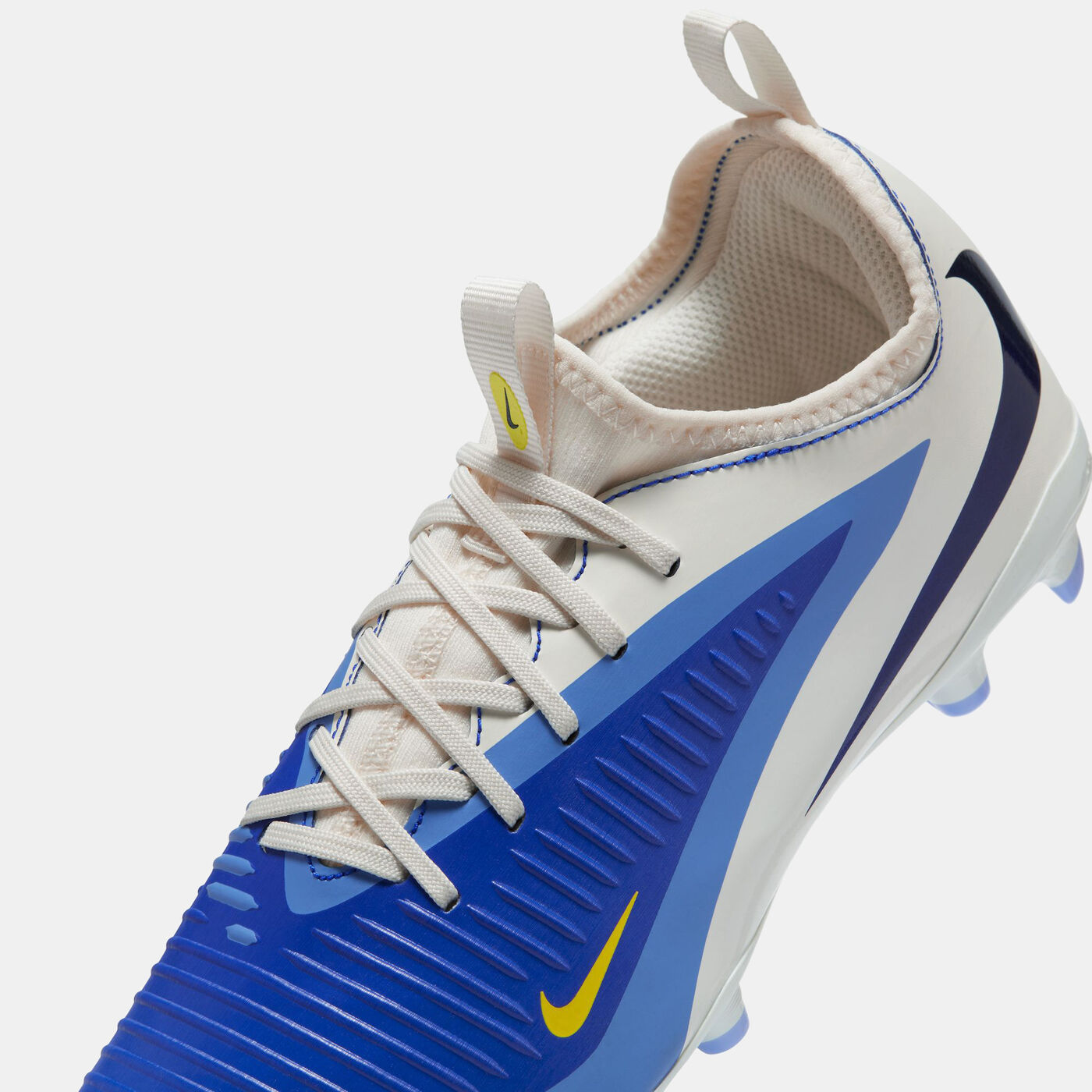 KIds' Phantom 6 Low Academy LV8 Multi-Ground Football Shoes