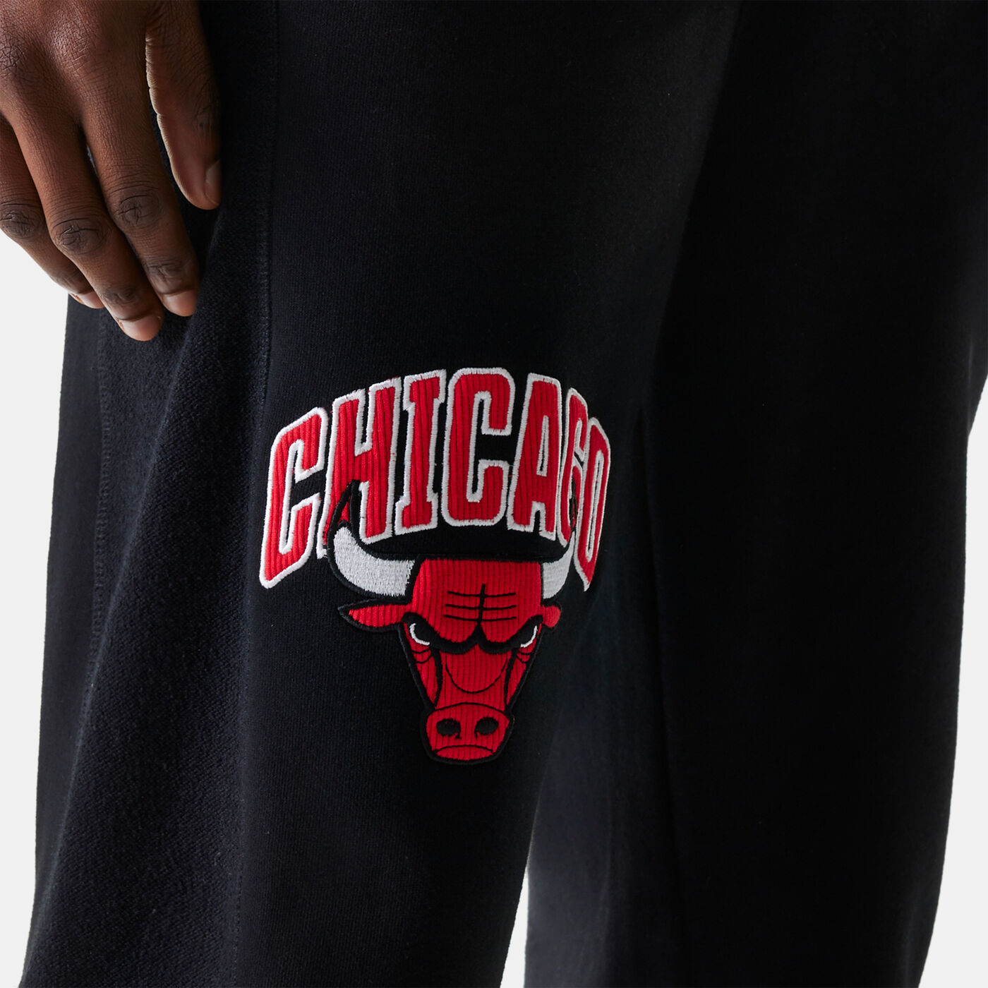 Men's NBA Chicago Bulls Arch Graphic Joggers